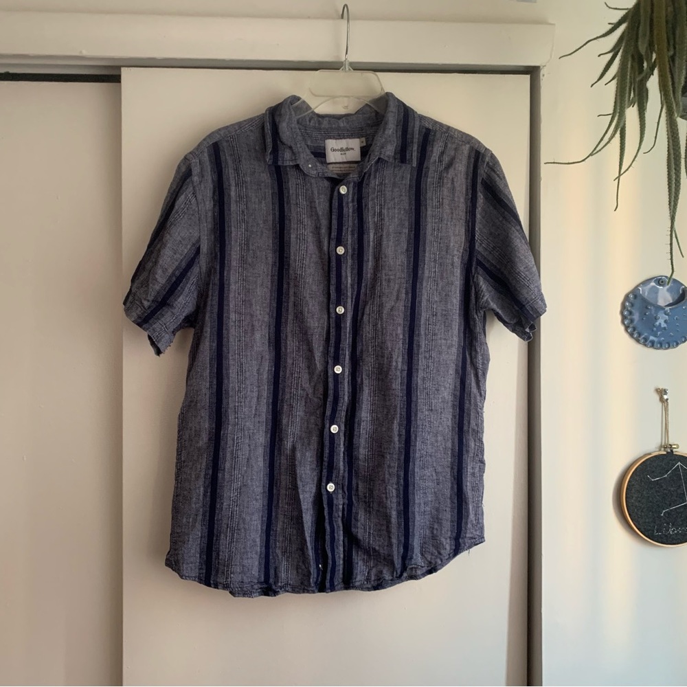 Men’s Striped Button Down Shirt